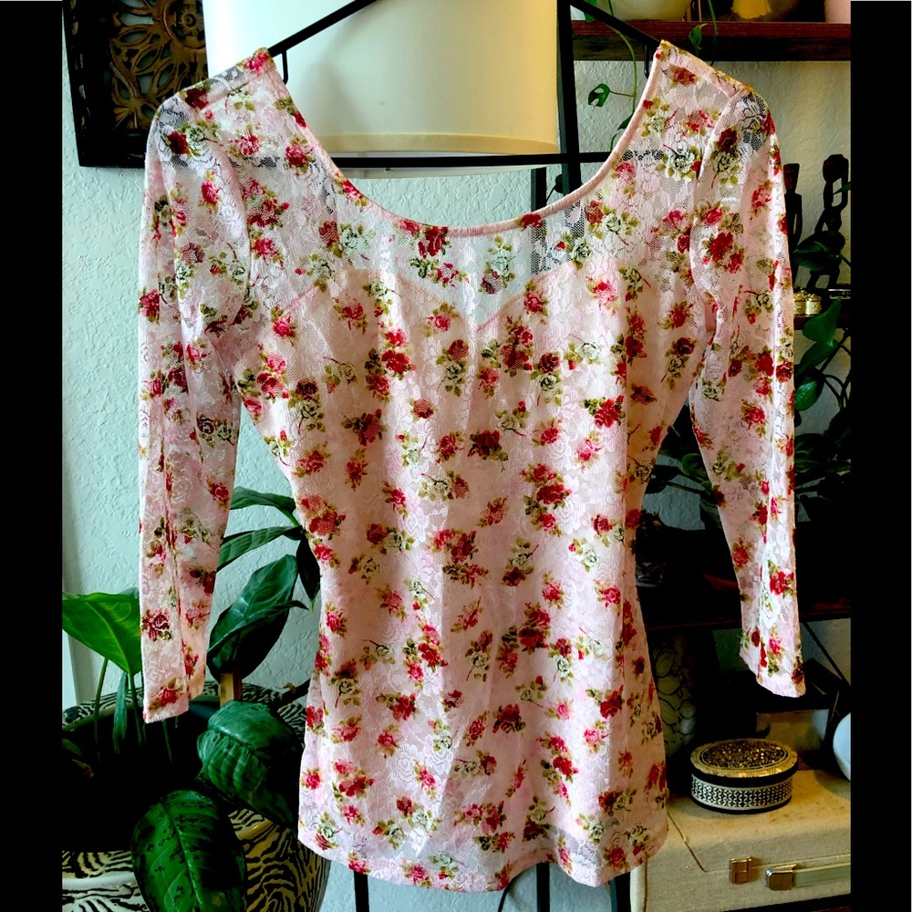Guess Floral Top Size XS